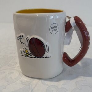 🏈Peanuts X Rae Dunn Football Mug
